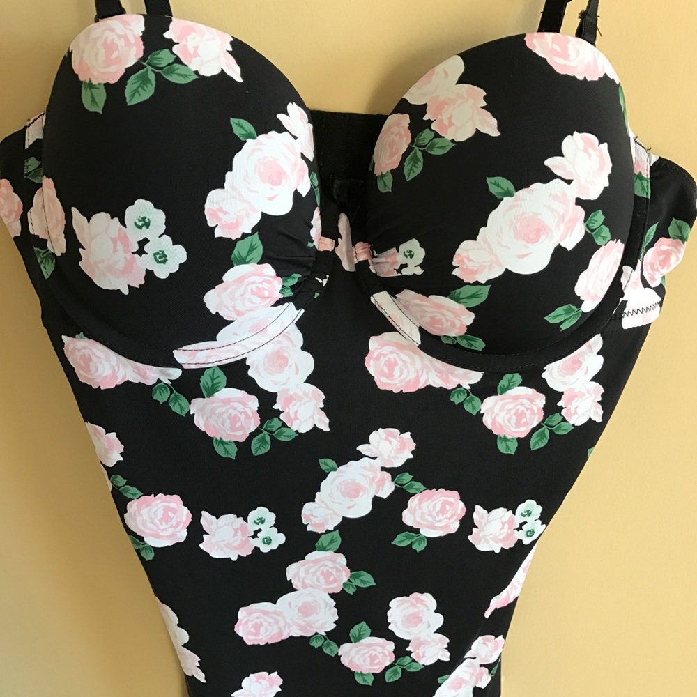 NWT Forever 21 nightgown lingerie never worn!🌹